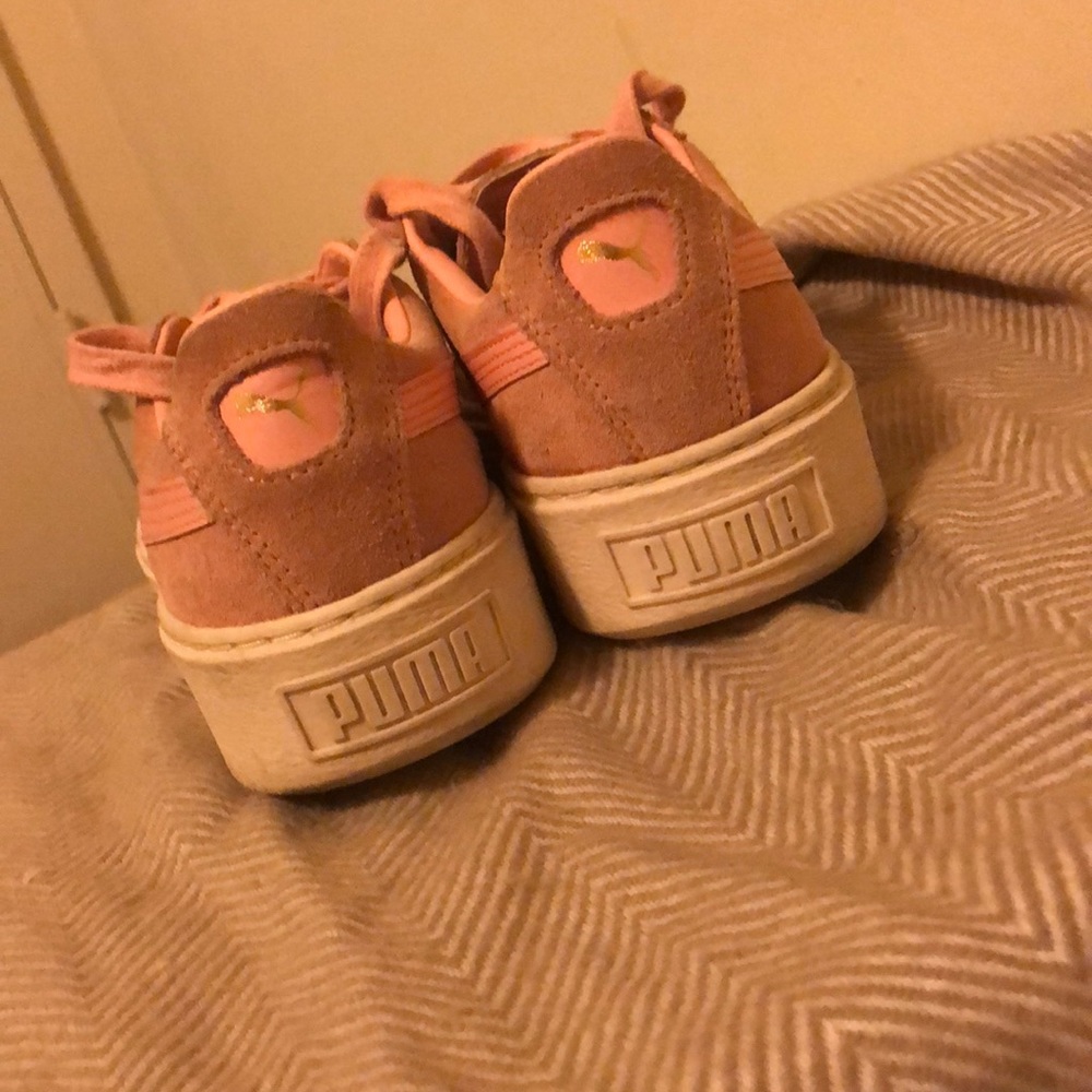 Low Tops - Picture 3 of 4